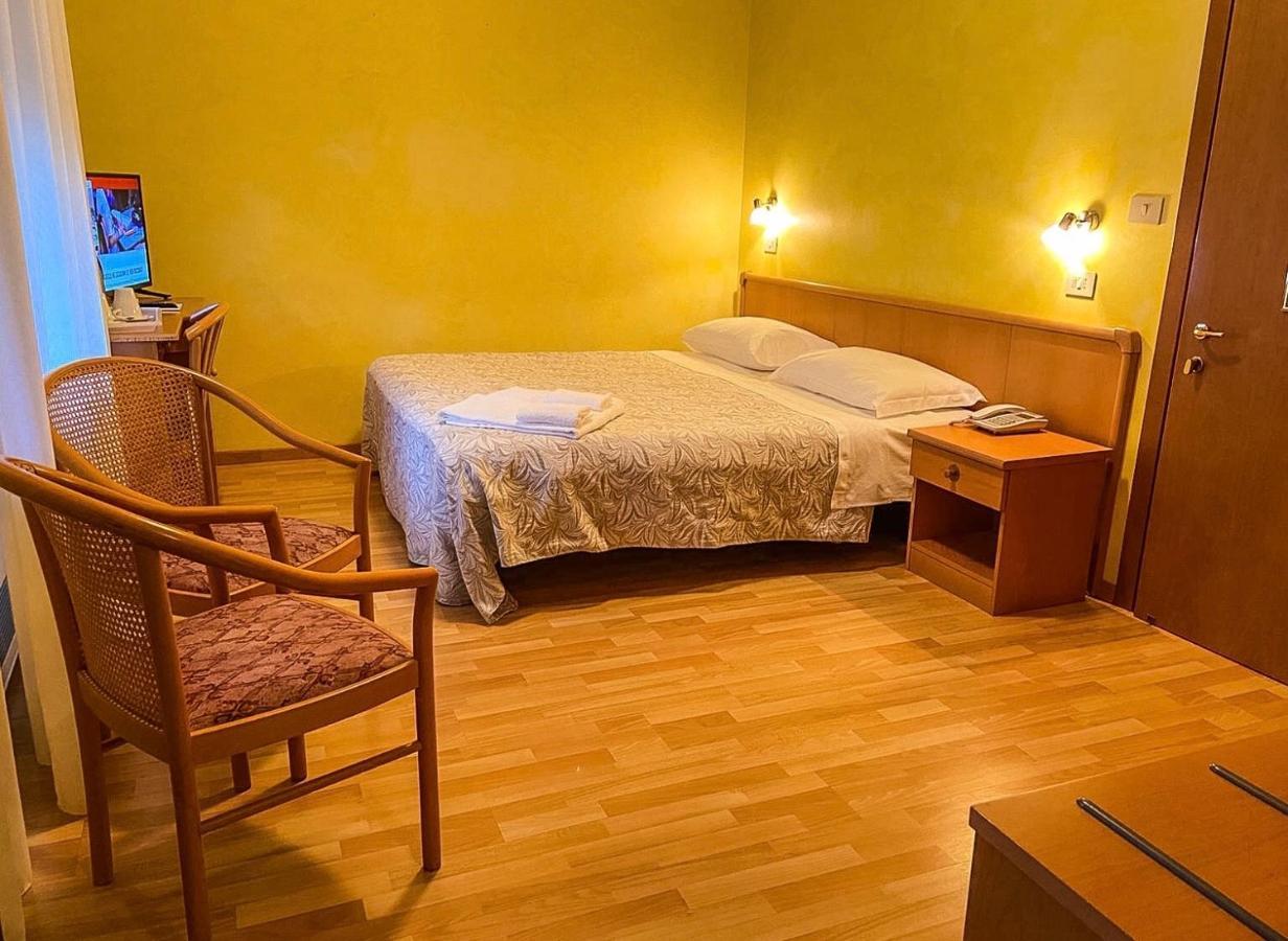 Hotel Chalet Del Lago Αβιλιάνα Εξωτερικό φωτογραφία